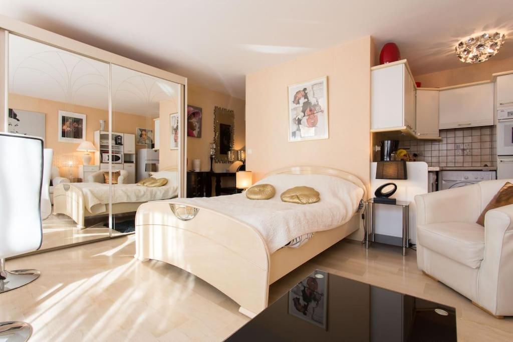קאן Lovely Apartments With Terrace מראה חיצוני תמונה